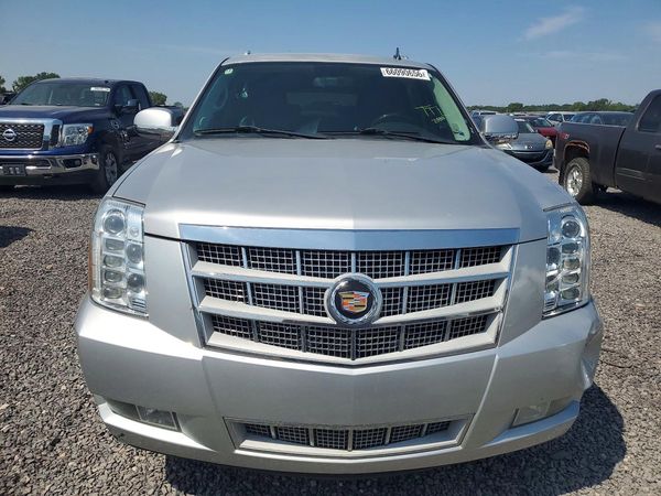 2013 CADILLAC ESCALADE ESV Platinum