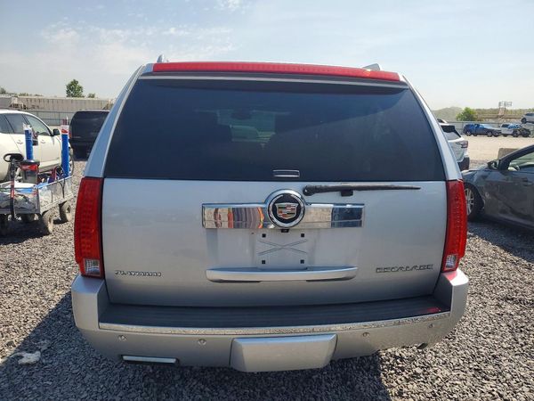2013 CADILLAC ESCALADE ESV Platinum