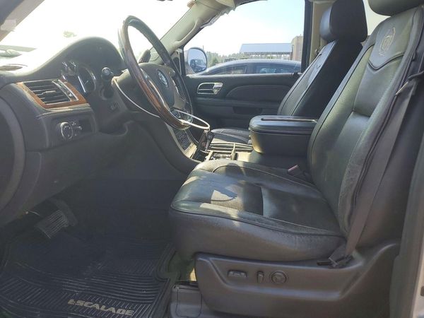 2013 CADILLAC ESCALADE ESV Platinum