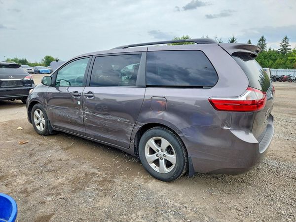 2015 TOYOTA SIENNA