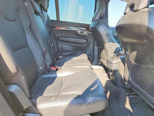 2019 VOLVO XC90