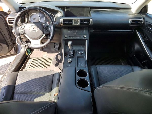 2016 LEXUS IS