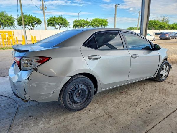 2016 TOYOTA COROLLA