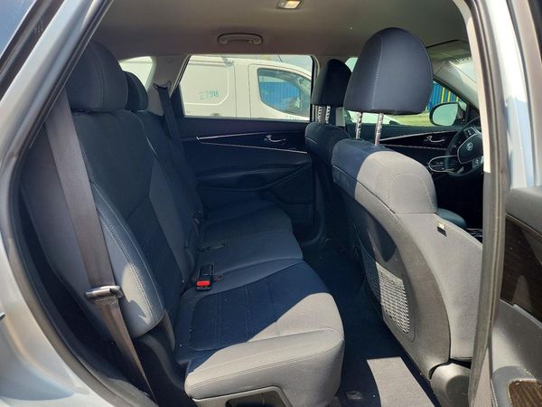 2019 KIA SORENTO L, LX, S