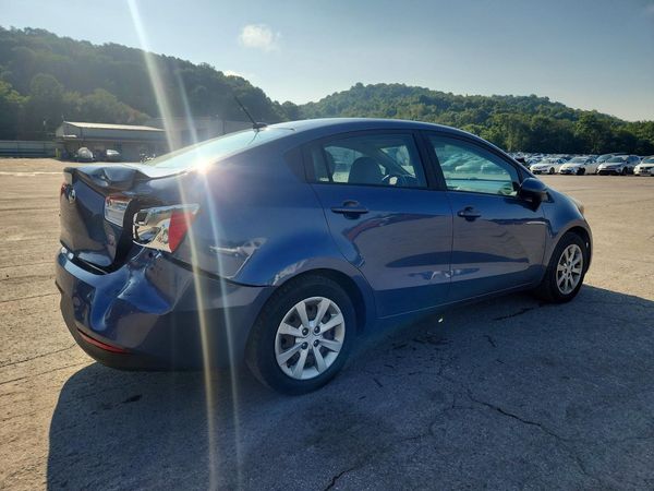 2016 KIA RIO