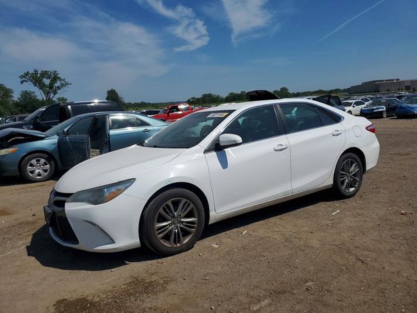 2017 TOYOTA CAMRY