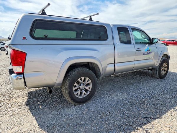 2017 TOYOTA TACOMA