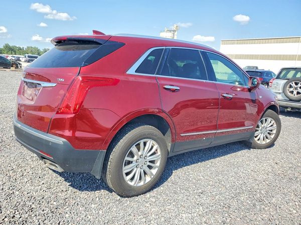 2017 CADILLAC XT5 Base