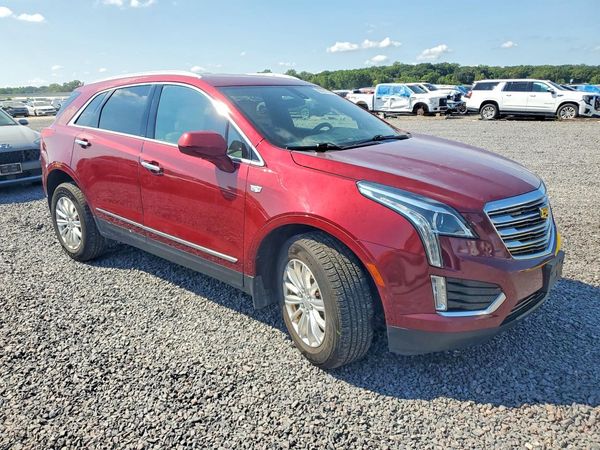 2017 CADILLAC XT5 Base