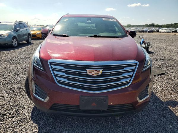 2017 CADILLAC XT5 Base