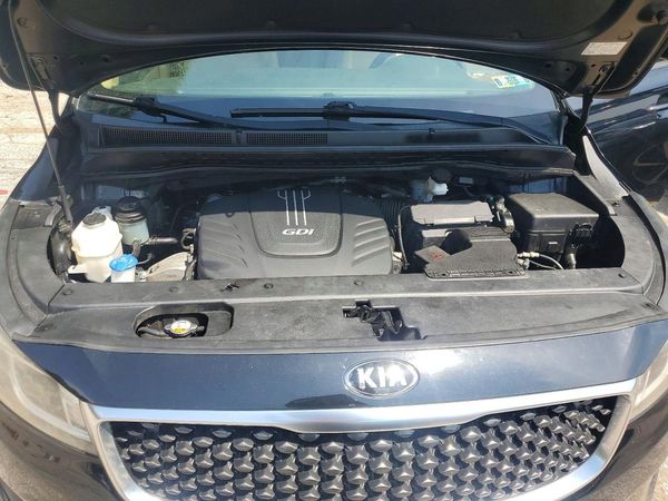 2016 KIA SEDONA LX - Middle-low