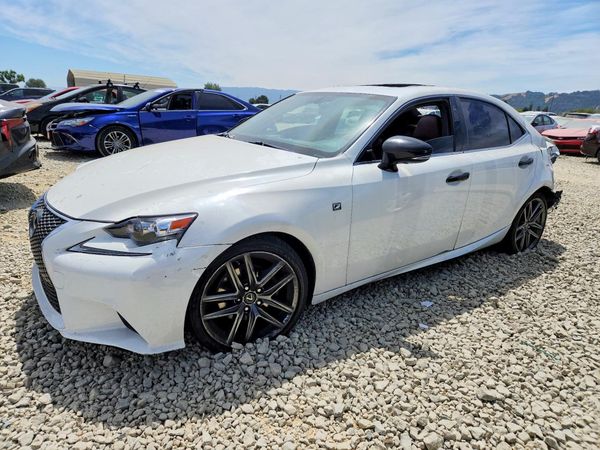 2015 LEXUS IS — DSFA — Front 3/4