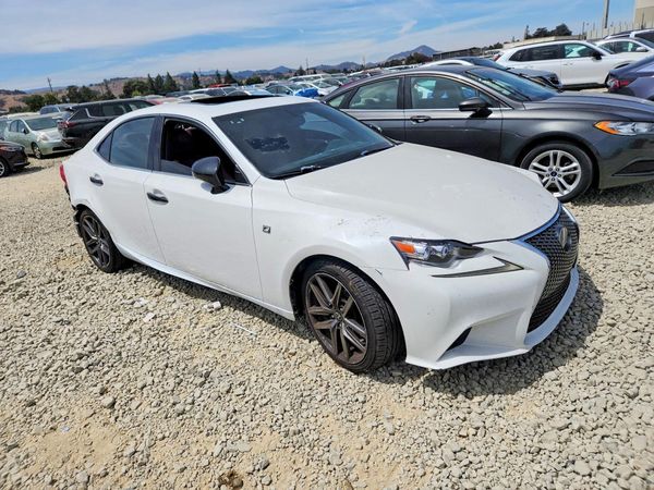 2015 LEXUS IS 250 — Passenger 3/4