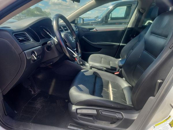 2017 VOLKSWAGEN JETTA