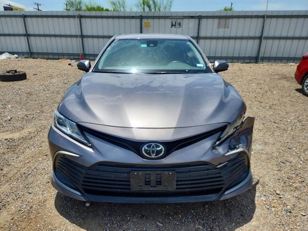 2024 TOYOTA CAMRY