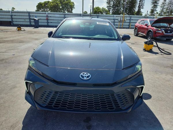 2025 TOYOTA CAMRY