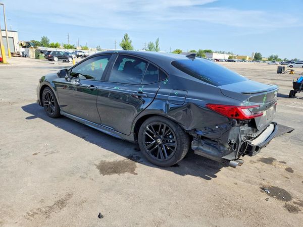 2025 TOYOTA CAMRY