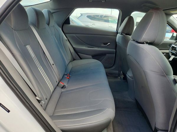 2023 HYUNDAI ELANTRA