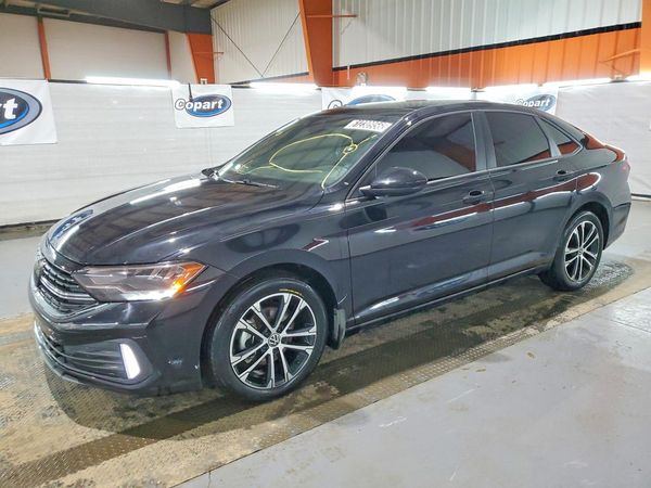 2022 VOLKSWAGEN JETTA Comfortline w/ Sport Pkg