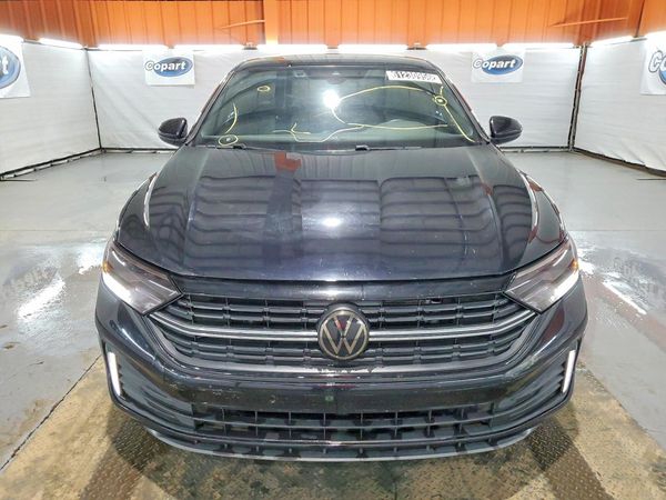 2022 VOLKSWAGEN JETTA Comfortline w/ Sport Pkg