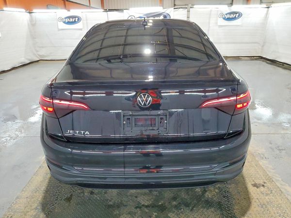 2022 VOLKSWAGEN JETTA Comfortline w/ Sport Pkg