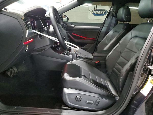 2022 VOLKSWAGEN JETTA Comfortline w/ Sport Pkg