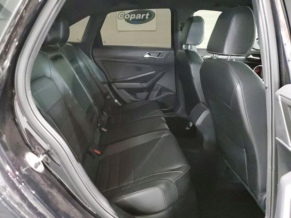 2022 VOLKSWAGEN JETTA Comfortline w/ Sport Pkg