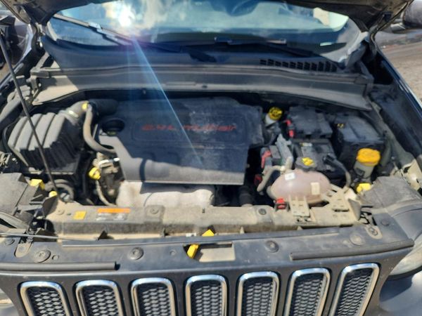 2017 JEEP RENEGADE LATITUDE 4X4