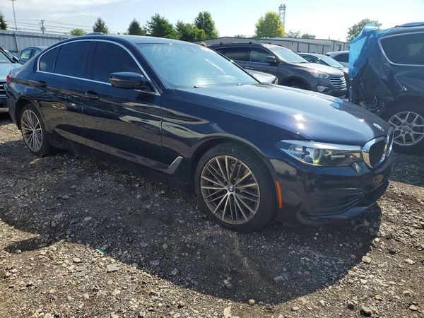 2020 BMW 530
