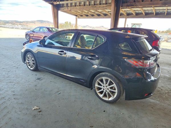 2013 LEXUS CT 200h