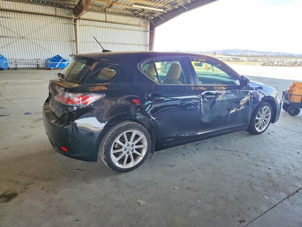 2013 LEXUS CT 200h