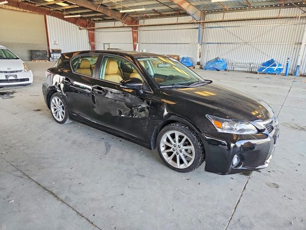2013 LEXUS CT 200h