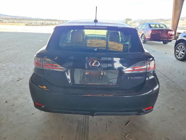 2013 LEXUS CT 200h
