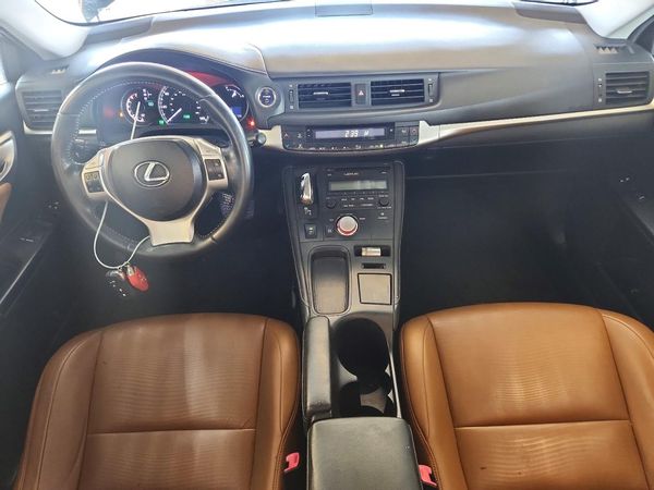 2013 LEXUS CT 200h