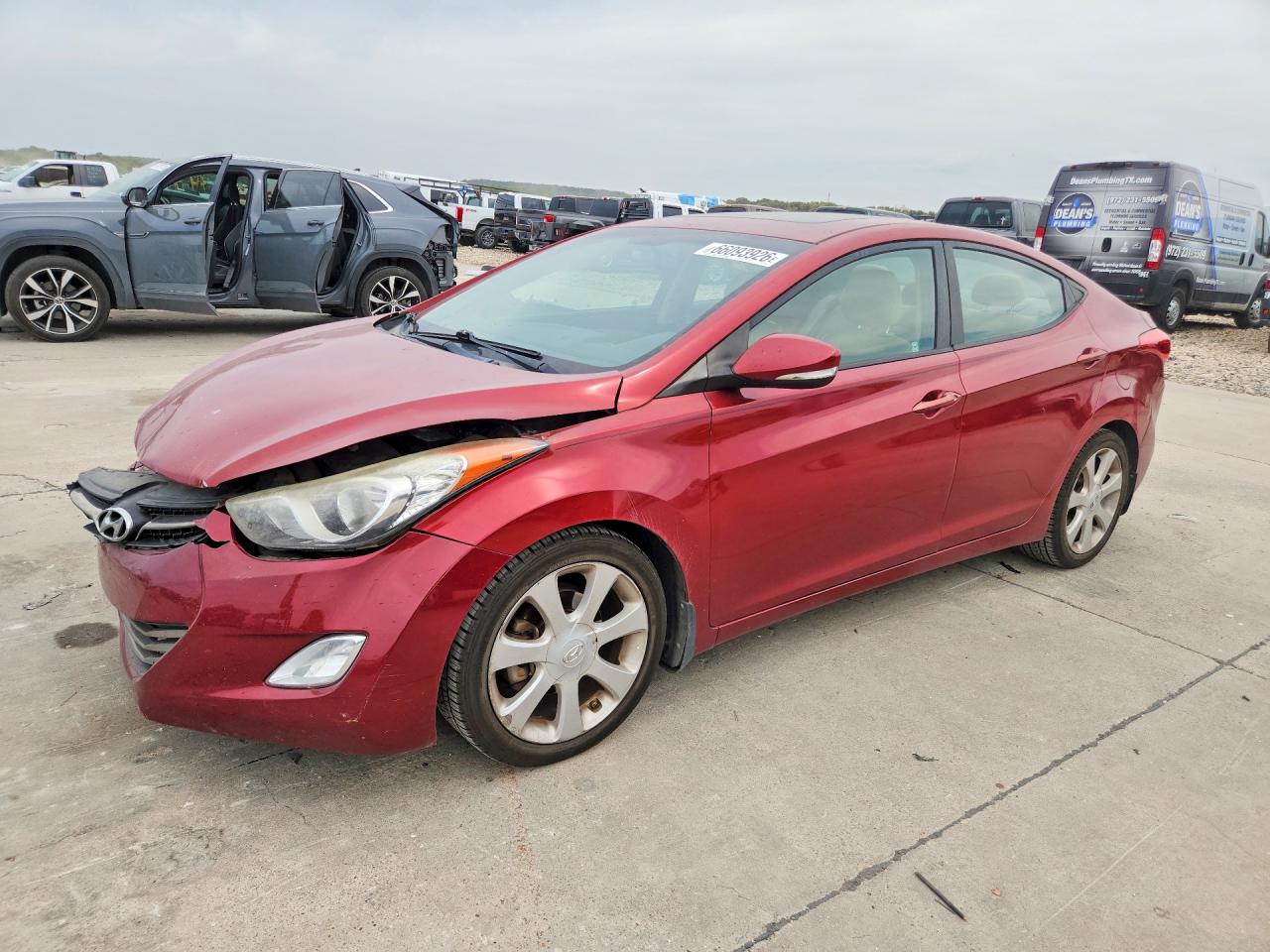 2013 HYUNDAI ELANTRA — Front 3/4