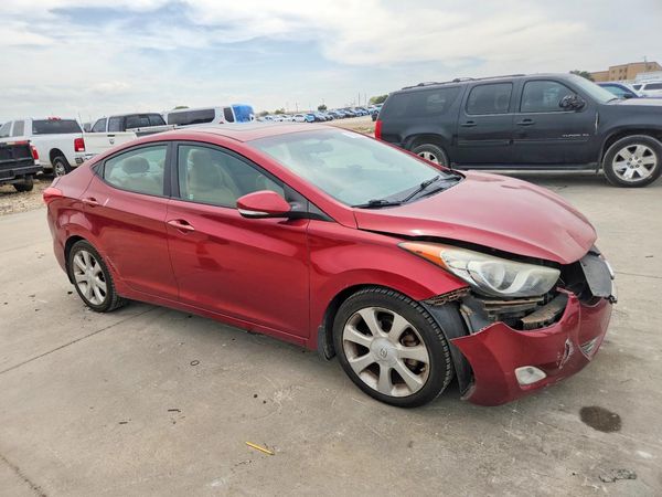 2013 HYUNDAI ELANTRA — Passenger 3/4