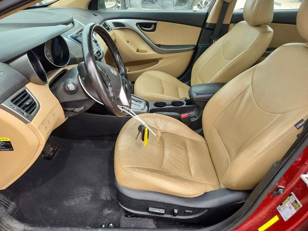 2013 HYUNDAI ELANTRA — DENT