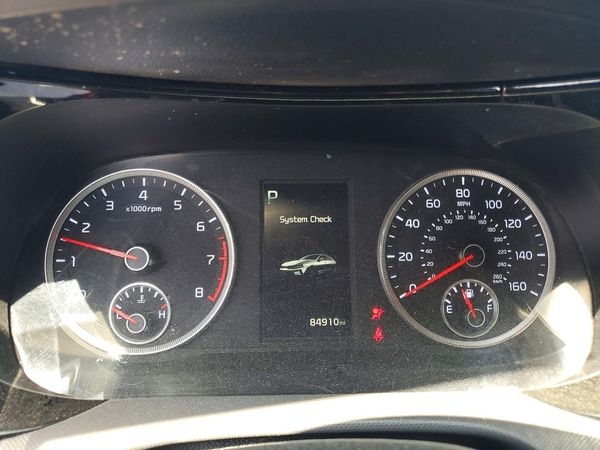 2022 KIA K5 LXS