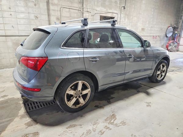 2012 AUDI Q5 Premium Plus
