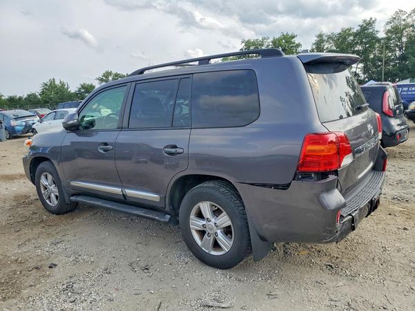 2015 TOYOTA LAND CRUISER
