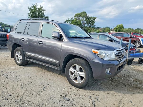 2015 TOYOTA LAND CRUISER