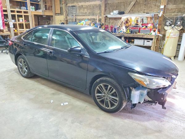 2015 TOYOTA CAMRY