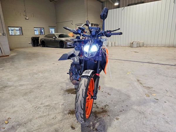 2024 KTM 390