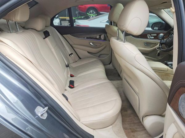 2017 MERCEDES-BENZ E