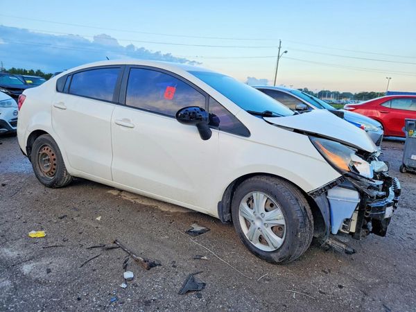 2014 KIA RIO