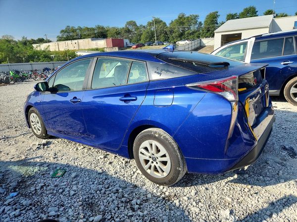 2016 TOYOTA PRIUS