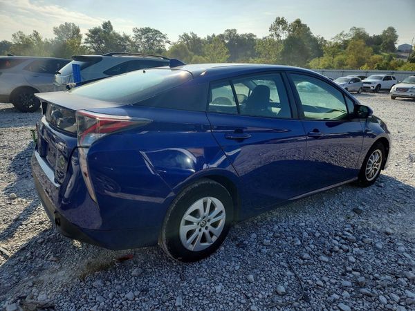 2016 TOYOTA PRIUS