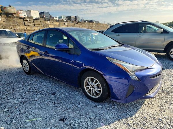 2016 TOYOTA PRIUS