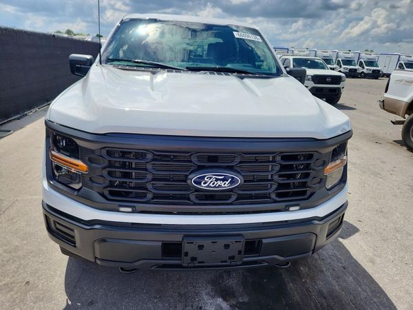 2026 FORD F150 XL