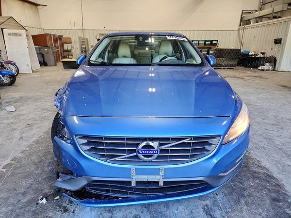 2014 VOLVO S60